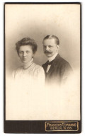 Fotografie Francois Cornand, Berlin, Leipzigerstr. 155 /6, Portrait Eines Elegant Gekleideten Paares  - Anonymous Persons