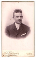 Fotografie Ad. Hartmann, Dessau, Franzstr. 24b, Portrait Junger Charmanter Mann Im Jackett  - Anonymous Persons