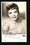 AK Schauspielerin Annemarie Düringer In Dem Film Gefangene Der Liebe, Autograph  - Schauspieler