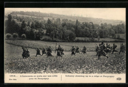 CPA Picquigny, L`Infanterie Se Porte Sur Une Crete  - Picquigny