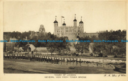 R636434 Tower Of London. General View From Tower Bridge. H. M. Office Of Works. - Sonstige & Ohne Zuordnung