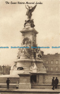 R637331 London. The Queen Victoria Memorial. Selfridge - Autres & Non Classés