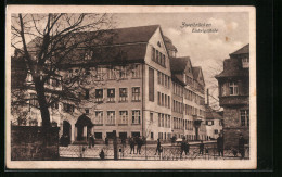 AK Zweibrücken, Passanten Vor Der Ludwigschule  - Zweibrücken