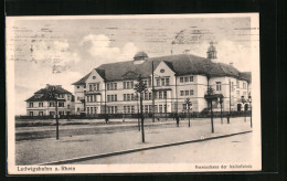 AK Ludwigshafen A. Rhein, Vereinshaus Der Anilinfabrik Mit Strassenpartie  - Ludwigshafen