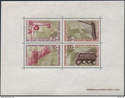 Gabon 243a, MNH. Michel Bl.12. Musical Instruments,1969. Mvet,Ngombi Harp,Drums, - Gabon (1960-...)