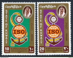 Kuwait 636-637, Hinged. Mi 654-655. World Standard Day 1975. Measurement. - Kuwait