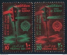 Kuwait 325-326, Hinged. Michel 319-320. Traffic Day 1966. - Kuwait