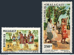 Malagasy 386,C83,MNH.Michel 555-556. Batsileo Dancers;Sakalava.1966. - Madagaskar (1960-...)