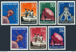 Hati 424-C121, C121a, MNH. Geophysical Year IGI-1957. US Satellite, Penguin. - Haiti