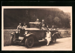 Foto-AK Ausflügler Am Wandereo-Auto Auf Der Strasse  - PKW