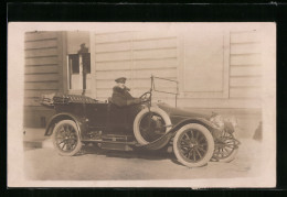 Foto-AK Chauffeur Mit Pelzkragen In Einem Offenen Auto  - Toerisme