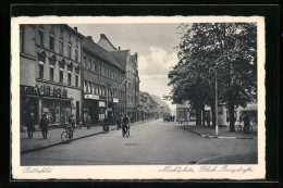 AK Bitterfeld, Marktplatz, Blick Burgstrasse  - Bitterfeld