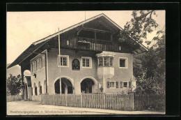 AK Berchtesgaden, Ausstellungsgebäude D. Schnitzschule  - Berchtesgaden