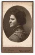 Fotografie G. Thomsen, Gravenstein, Schlossstrasse, Junge Dame Mit Spitzenkragen, Seitenportrait  - Anonymous Persons