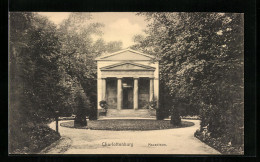 AK Berlin-Charlottenburg, Parkanlagen Mit Mausoleum  - Charlottenburg