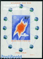 Hungary 1965 Quiet Sun Year S/s Imperforated, Mint NH, Science - Astronomy - Nuevos