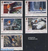 Isle Of Man 2004 Christmas, Robins 5v, Mint NH, Nature - Religion - Birds - Christmas - Weihnachten