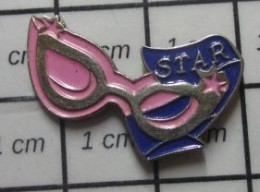 411G Pin's Pins / Beau Et Rare / CINEMA  / LUNETTES DE SOLEIL DE STAR Variante Rose Et Bleue - Cinéma