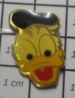 1315A Pin's Pins / Beau Et Rare /  DISNEY / TETE DE DONALD Version émaillée - Disney