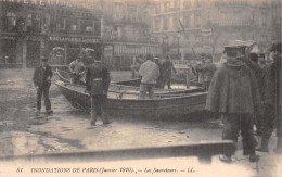 75-PARIS INONDATIONS 1910 LES SAUVETEURS-N°5170-A/0251 - Alluvioni Del 1910