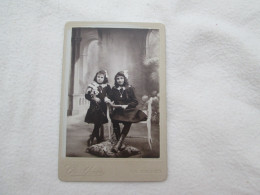 PHOTO 16X11 Cm - Petites Filles - Cliché YVON LE RAINCY  - Anciennes (Av. 1900)