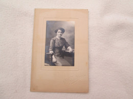 PHOTO 16X11 Cm - Jeune Femme - Cliché GRANDJEAN PARIS  - Anciennes (Av. 1900)