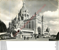 14.  LISIEUX . La Basilique .  Vue D'ensemble . - Lisieux