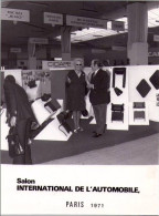 Photographie Originale Salon De L'automobile  PARIS 1971 - Stand DICSO JEMO Sellerie - Cars