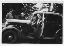 Photographie Vintage Photo Snapshot Automobile Voiture Car Auto Femme Mode - Cars