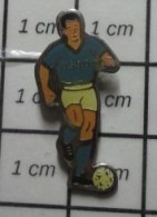 1818c Pin's Pins / Beau Et Rare / SPORTS / CLUB FOOTBALL USEB ? - Fútbol