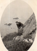 Photographie Vintage Photo Snapshot Cancale Ile Et Vilaine Pointe Du Grouin - Orte