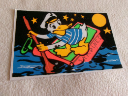 BELLE ILLUSTRATION HUMORISTIQUE "FEUTREE" ..DONALD ? ..NAVIGUANT SUR UNE BOITE A SARDINES - Autres & Non Classés