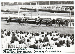 PHOTO DE PRESSE - COURSES  HIPPIQUES - MARSEILLE VIVAUX - 10.06.78 - 4EME - GAGNANT PERT - JOCKEY L. COURTOT - Sports