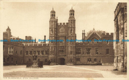 R640198 Eton College. The Quadrangle. Daily News - Monde