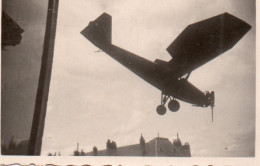 Photographie Vintage Photo Snapshot Modélisme Maquette Avion Aviation - Luftfahrt