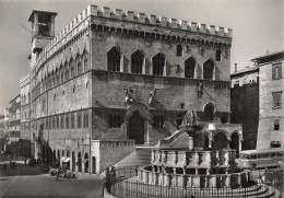 ITALIE - Perugia - Mairie Et La Fontaine Majeure - Vue Générale - Animé - Carte Postale Ancienne - Perugia