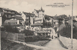 *** 65 ****  ARGELES GAZOST  Vieilles Maisons Et La Tour -- TTBneuve - Argeles Gazost