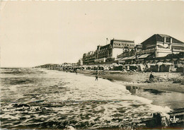 CPSM CABOURG - La Plage   L392 - Cabourg