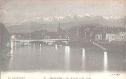 X5957 ISERE GRENOBLE VUE DE NUIT ET LES ALPES - Grenoble