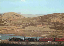 Trains - Trains - Ffestlniog Railway - Rheilfford Ffestiniog Merddin Emrys And Earl Of Merioneth Passes Llyn Ystradau -  - Trains