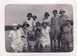 Photo Originale - 44 - PORNICHET -jeunes Femmes Du Pensionnat Des Ursulines De Beaugency A La Plage  - Aout 1932 - Places