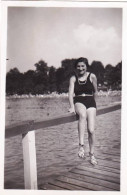 Photo Originale - Originalbild - 1933 - Brentanobad- Frankfurt Am Main - Femme En Maillot De Bain  - Lieux