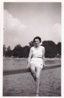 Photo Originale - Originalbild - 1933 - Brentanobad- Frankfurt Am Main - Femme En Maillot De Bain  - Lugares