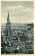 ALLEMAGNE  FREIBURG I.BR. DAS MÜNSTER VOM SCHLOSSBERG AUS - Freiburg I. Br.