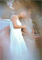 Couples - Automobiles - CPM - Carte Neuve - Voir Scans Recto-Verso - Parejas