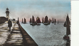 Les Sables D'Olonne - Rentrée Des Bâteaux De Pêche - Sables D'Olonne