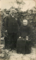 CARTE PHOTO - VIEUX COUPLE - Photographie