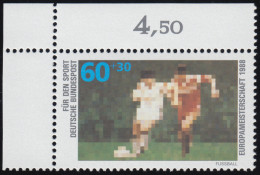 1353 Fußball 60+30 Pf ** Ecke O.l. - Unused Stamps