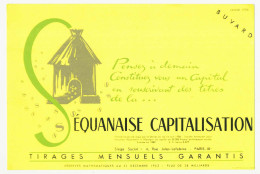 Buvard  20.9 X 13.9 Assurances LA SEQUANAISE-CAPITALISATION  Ruche Janvier 1954 Jaune - Bank En Verzekering