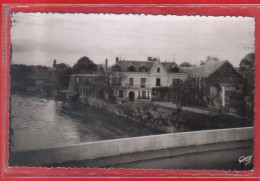 Carte Postale 27. Pacy-sur-Eure Hôtel De L'Etape   Très Beau Plan - Pacy-sur-Eure